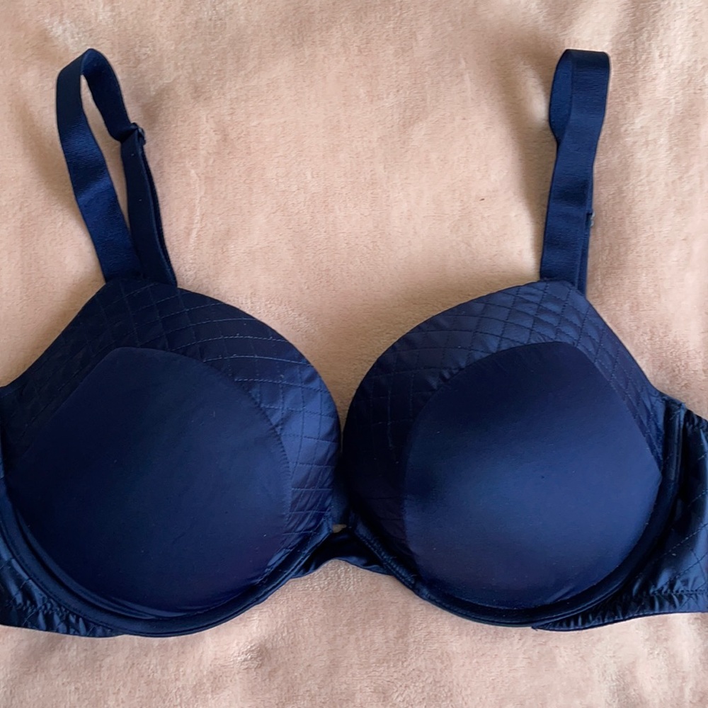 Navy Blue Victoria Secret Push up bra